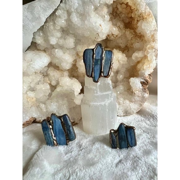 Kyanite Reiki Atttuneme Ring - Picture 3 of 9